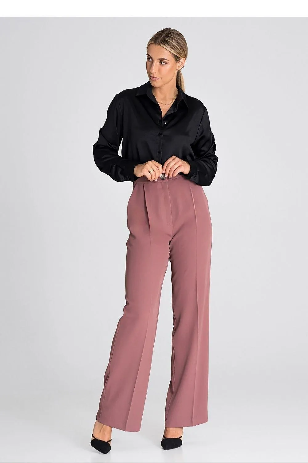 Chic Wide-Leg Pants with Modern Waist Design