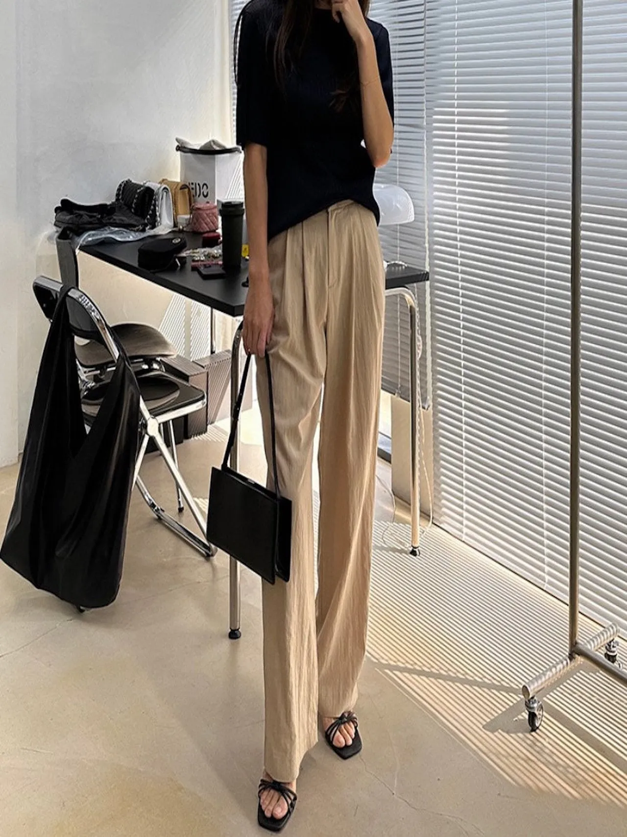 TWO PIN TUCK WIDE TWILL PANTS